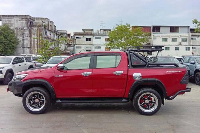 REVO PRE 2019 2.4E AT DOUBLE CAB RED 301 full