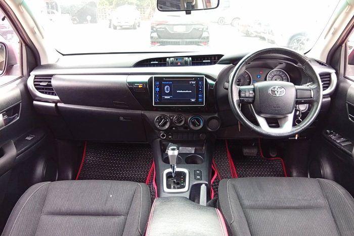 REVO PRE 2019 2.4E AT DOUBLE CAB RED 301 full