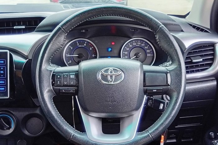 REVO PRE 2019 2.4E AT DOUBLE CAB RED 301 full