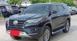 TOYOTA 4WD 2020 2.4V AT FORTUNER BLUE  6436