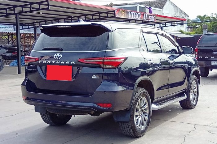 TOYOTA 4WD 2020 2.4V AT FORTUNER BLUE  6436 full