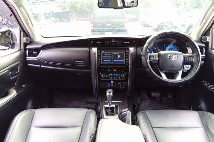 TOYOTA 4WD 2020 2.4V AT FORTUNER BLUE  6436 full