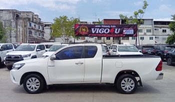 REVO 2WD 2017 2.4J MT SMART CAB WHITE  9730 full