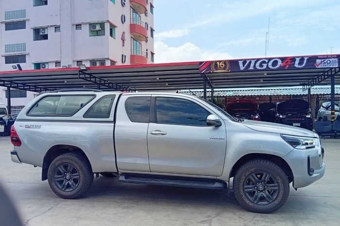 REVO PRE 2022 2.4 MID AT SAMRT CAB SILVER  4600 full