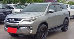 TOYOTA 2WD 2016 2.4V AT FORTUNER GREY  2371