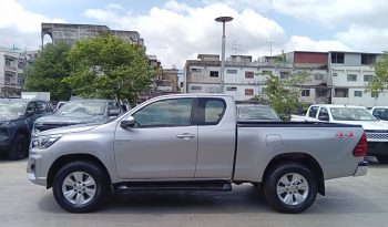 REVO 4WD 2019 2.8G MT SMART CAB SILVER  5810 full