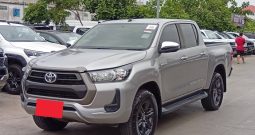 REVO PRE 2021 2.4 ENTRY AT DOUBLE CAB SILVER 4138
