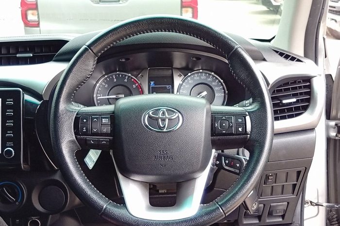 REVO PRE 2021 2.4 MID AT SAMRT CAB SILVER  3471 full