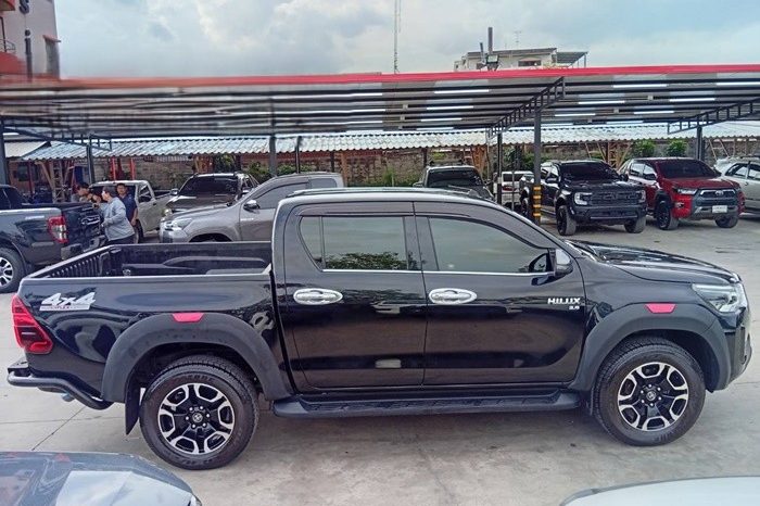 REVO 4WD 2021 2.8 HIGHT AT DOUBLE CAB BLACK  394 full