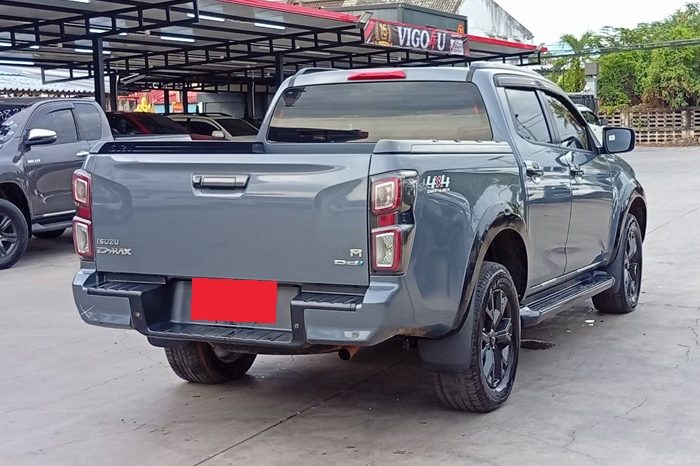 ISUZU 4WD 2022 3.0 AT DOUBLE CAB GREY  6369 full