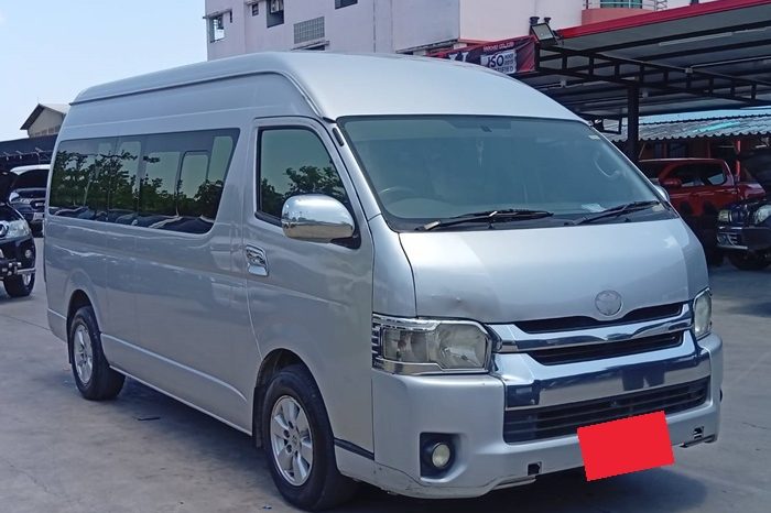 TOYOTA 2WD 2019 3.0 MT COMMUTER WHITE  3497 full