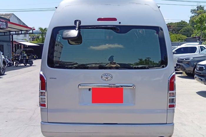 TOYOTA 2WD 2019 3.0 MT COMMUTER WHITE  3497 full