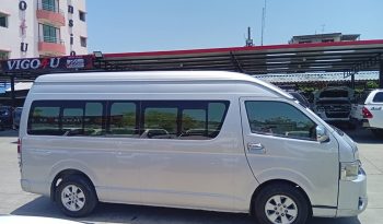 TOYOTA 2WD 2019 3.0 MT COMMUTER WHITE  3497 full