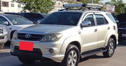 TOYOTA 4WD 2005 2.7V AT FORTUNER WHITE  3234