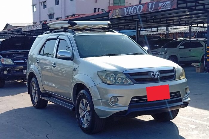 TOYOTA 4WD 2005 2.7V AT FORTUNER WHITE  3234 full
