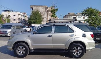 TOYOTA 4WD 2005 2.7V AT FORTUNER WHITE  3234 full