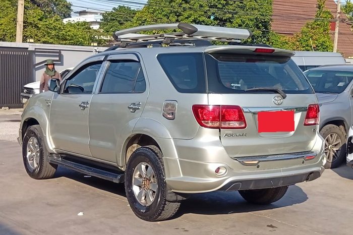 TOYOTA 4WD 2005 2.7V AT FORTUNER WHITE  3234 full