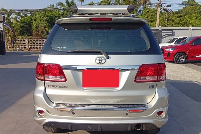 TOYOTA 4WD 2005 2.7V AT FORTUNER WHITE  3234 full