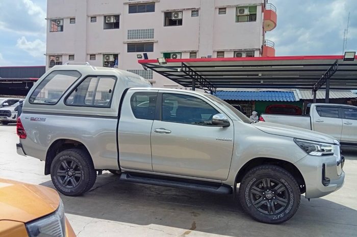 REVO PRE 2022 2.4 MID AT SAMRT CAB SILVER  9438 full