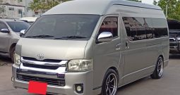 TOYOTA 2WD 2016 3.0 MT COMMUTER SILVER 9270