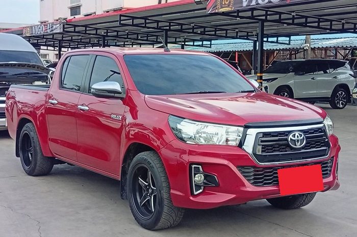 REVO 2WD 2020 2.4E AT DOUBLE CAB RED 2618 full