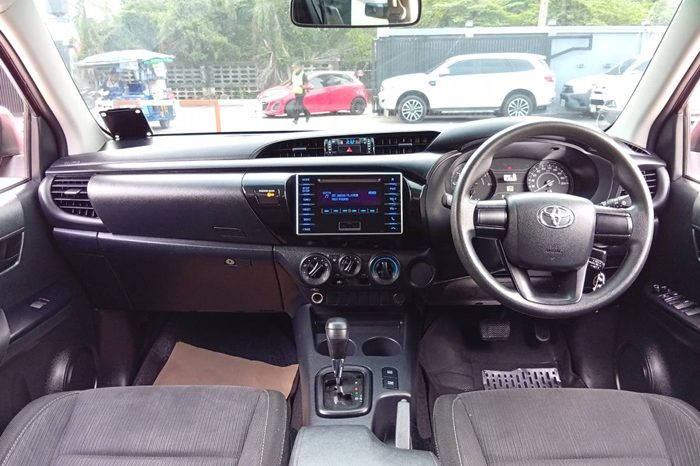 REVO 2WD 2020 2.4E AT DOUBLE CAB RED 2618 full