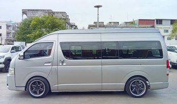 TOYOTA 2WD 2016 3.0 MT COMMUTER SILVER 9270 full