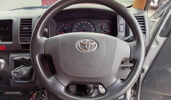 TOYOTA 2WD 2016 3.0 MT COMMUTER SILVER 9270 full