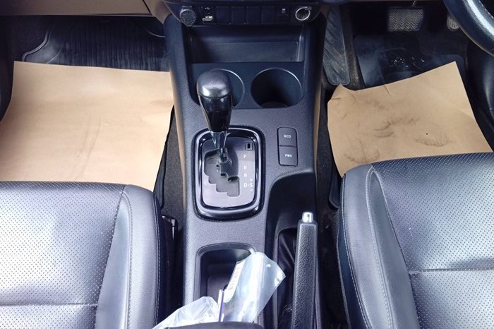 ROCCO PRE 2022 2.4 HIGHT AT DOUBLE CAB BRONZE  7112 full