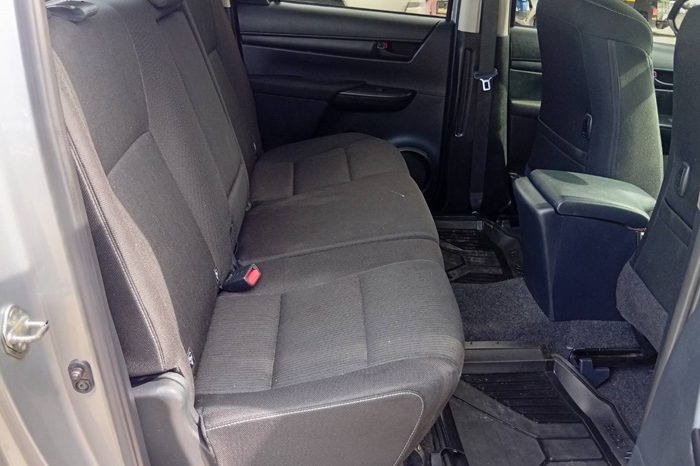 REVO 2WD 2025 2.4 ENTRY AT DOUBLE CAB SILVER  3554 full