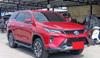 TOYOTA 2WD 2023 2.4V AT FORTUNER RED  4770 full