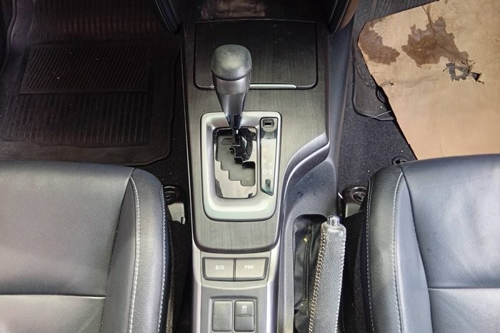 TOYOTA 2WD 2023 2.4V AT FORTUNER RED  4770 full