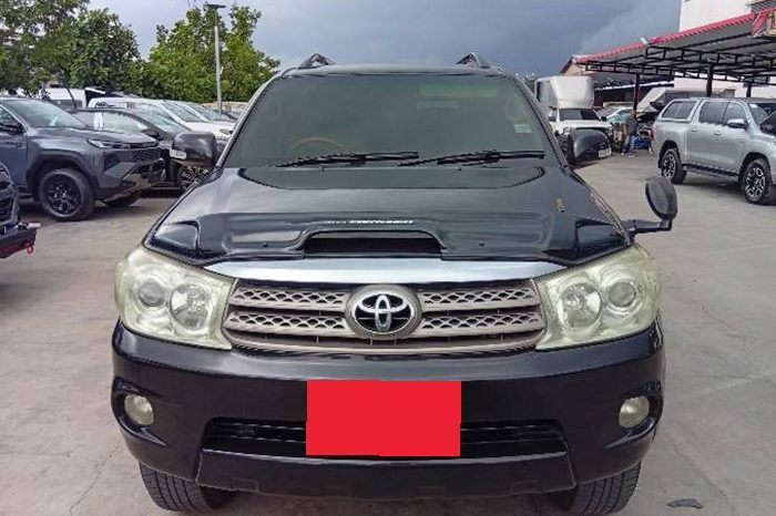 TOYOTA 2WD 2009 2.7V AT FORTUNER BLACK  9868 full