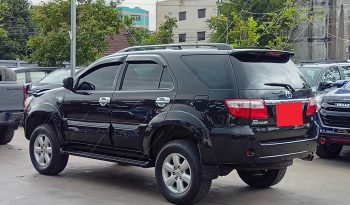 TOYOTA 2WD 2009 2.7V AT FORTUNER BLACK  9868 full