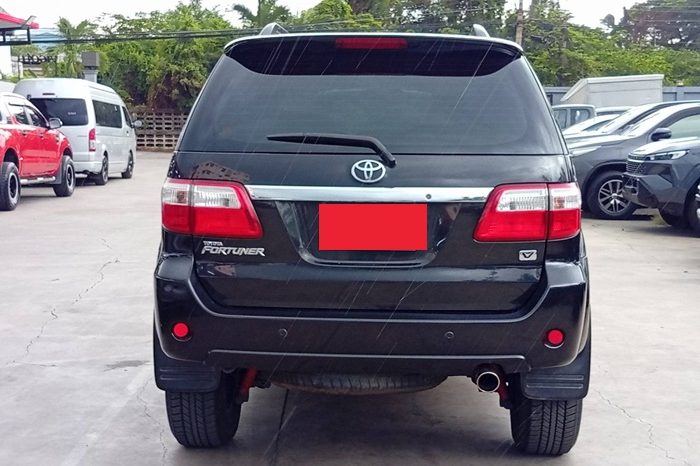 TOYOTA 2WD 2009 2.7V AT FORTUNER BLACK  9868 full