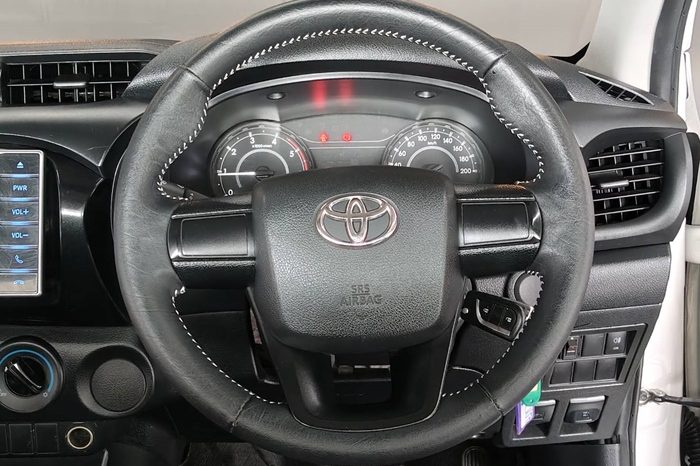 REVO 2WD 2018 2.4J MT SMART CAB WHITE  8507 full