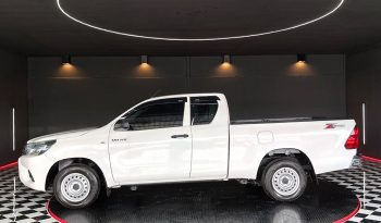 REVO 2WD 2018 2.4J MT SMART CAB WHITE  8507 full