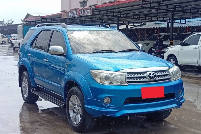 TOYOTA 4WD 2005 2.7V AT FORTUNER BLUE  832 full