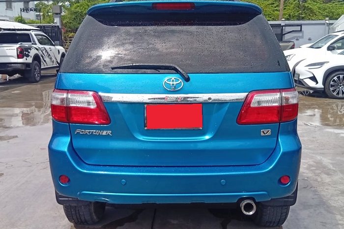 TOYOTA 4WD 2005 2.7V AT FORTUNER BLUE  832 full