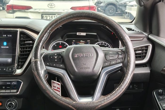 ISUZU 4WD 2022 3.0 AT DOUBLE CAB WHITE  2397 full