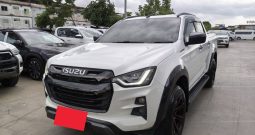 ISUZU 4WD 2022 3.0 AT DOUBLE CAB WHITE  2397