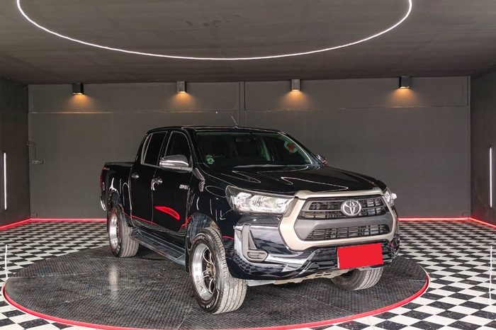 REVO PRE 2020 2.4 ENTRY AT DOUBLE CAB BLACK 8486 full