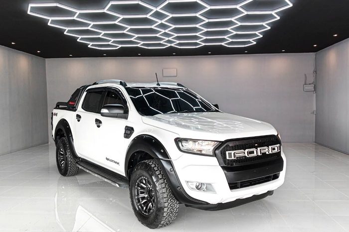 FORD 4WD 2018 3.2 AT DOUBLE CAB WHITE  7122 full