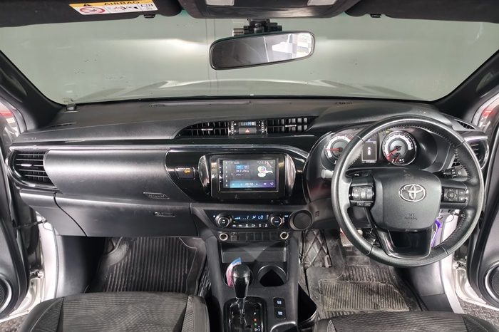 ROCCO PRE 2019 2.4 HIGHT AT SMART CAB SILVER  8090 full