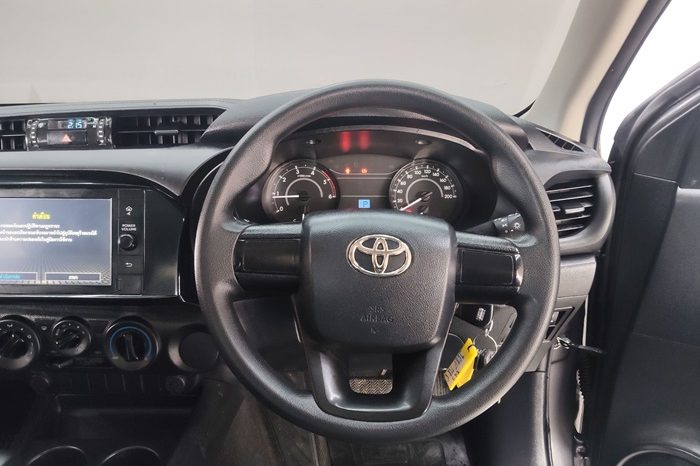 REVO 2WD 2020 2.4 ENTRY AT DOUBLE CAB DARK GREY  4896 full