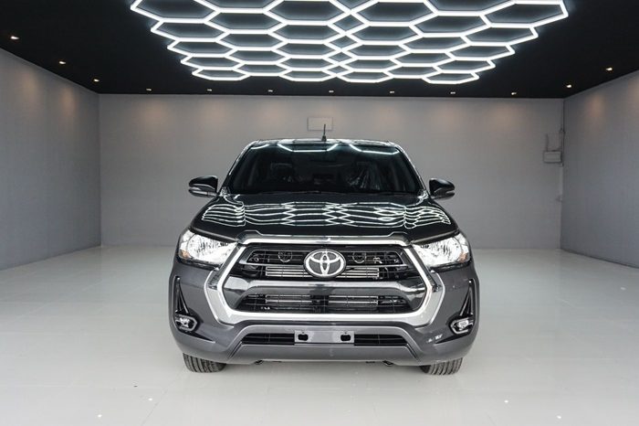 REVO 2WD 2020 2.4 ENTRY AT DOUBLE CAB DARK GREY  4896 full