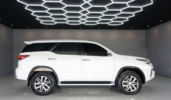 TOYOTA 4WD 2020 2.4V AT FORTUNER WHITE  6124 full