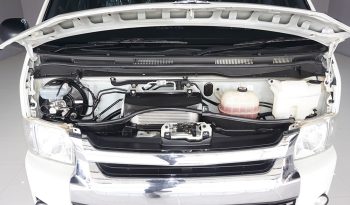 TOYOTA 2WD 2019 3.0 AT COMMUTER WHITE  3754 full