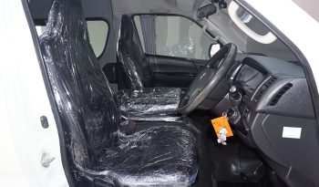 TOYOTA 2WD 2019 3.0 AT COMMUTER WHITE  3754 full