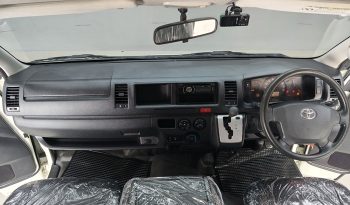 TOYOTA 2WD 2019 3.0 AT COMMUTER WHITE  3754 full